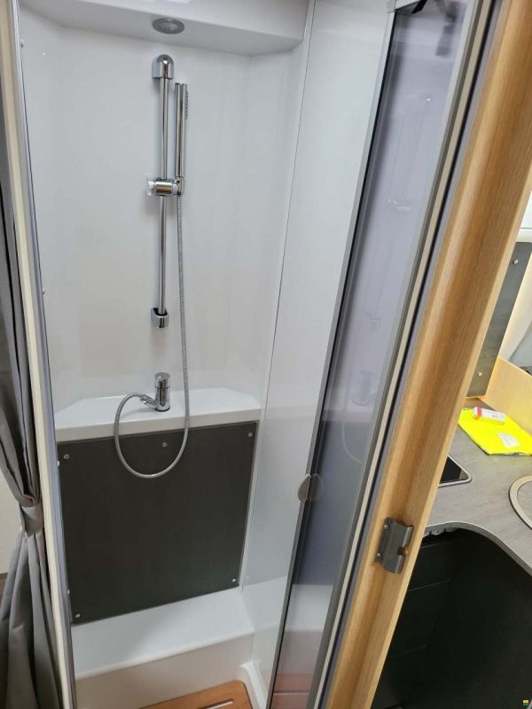 Sunlight Transit T690L Adventure/Autom.