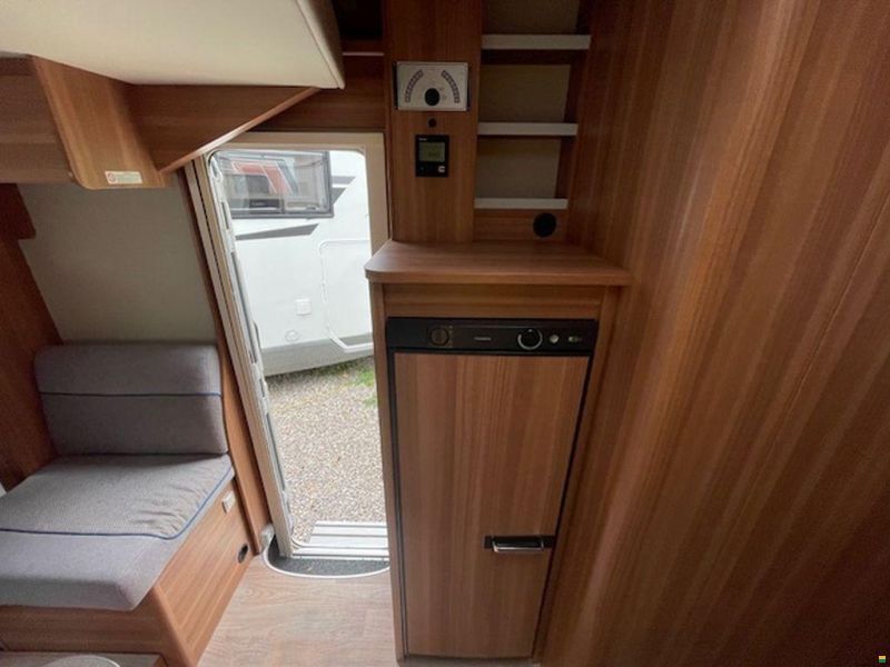 Weinsberg CaraSuite 700 ME