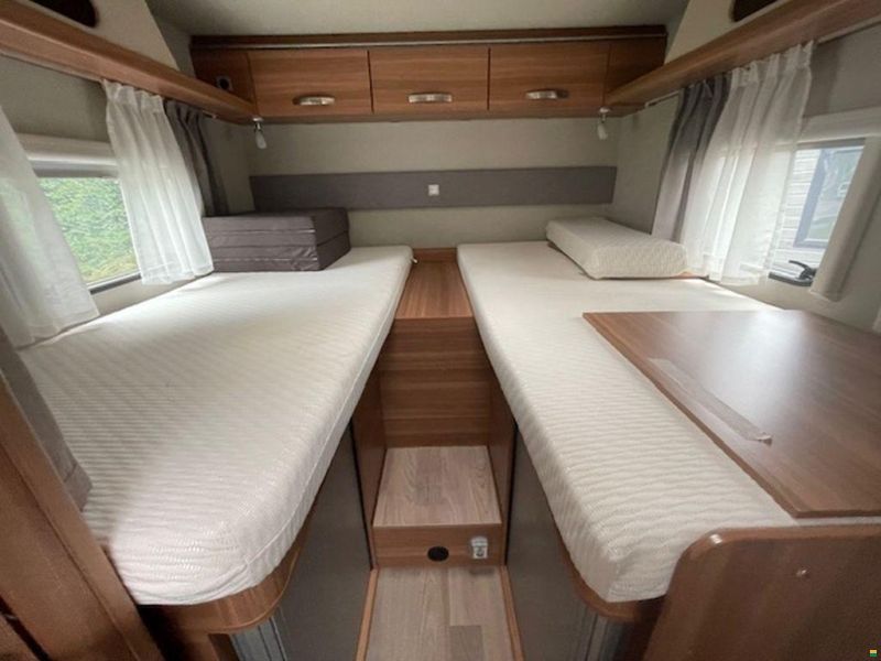 Weinsberg CaraSuite 700 ME