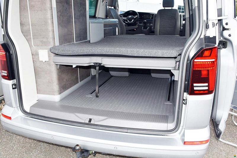 Volkswagen VW T6.1 CALIFORNIA 2,0 TDI DSG 4M OCEAN