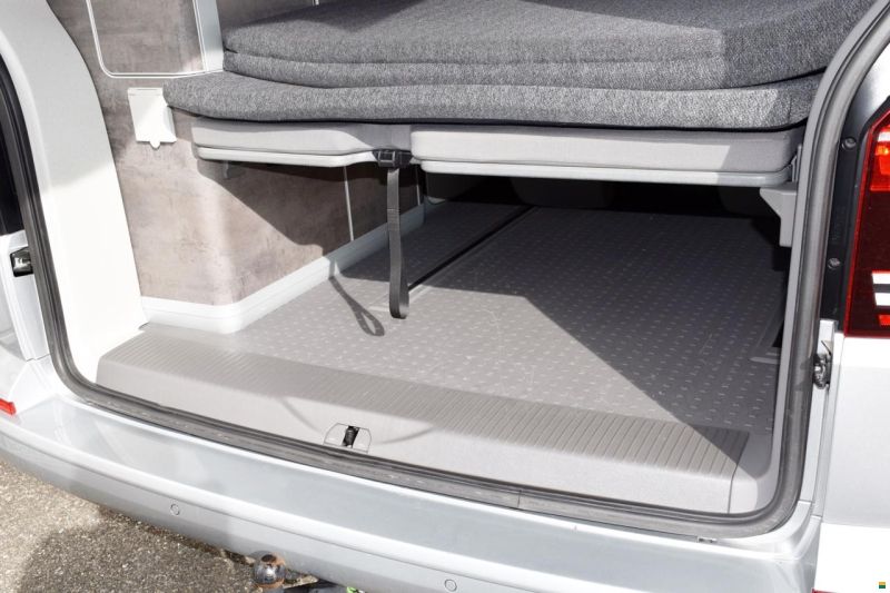 Volkswagen VW T6.1 CALIFORNIA 2,0 TDI DSG 4M OCEAN