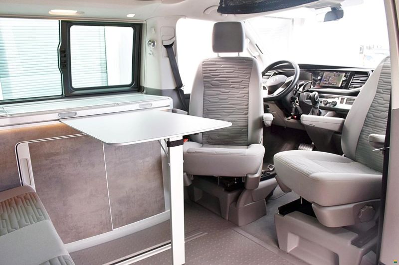 Volkswagen VW T6.1 CALIFORNIA 2,0 TDI DSG 4M OCEAN