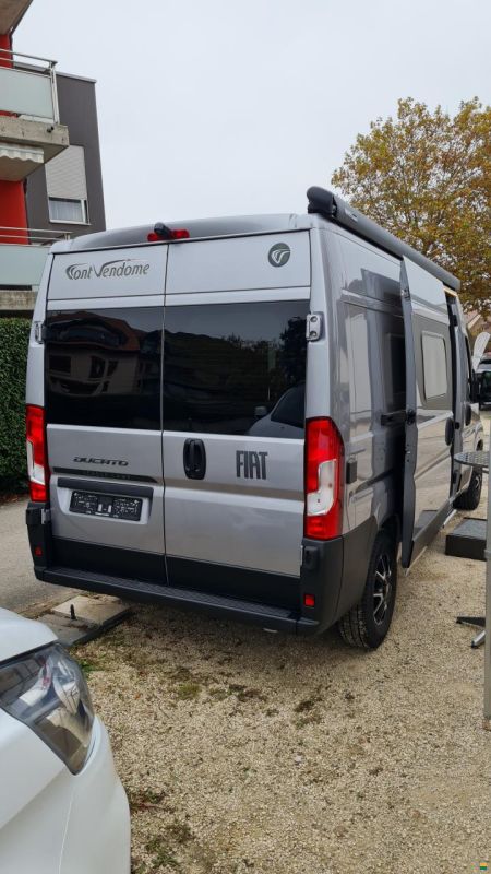 Font Vendôme Leader Camp