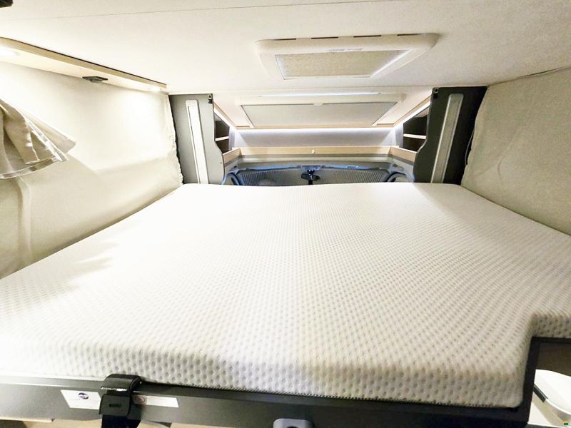 Dethleffs EDITION SILVER LINE T 7056 2.3 MJ 140