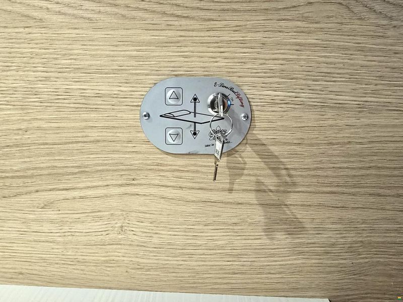 Dethleffs EDITION SILVER LINE T 7056 2.3 MJ 140