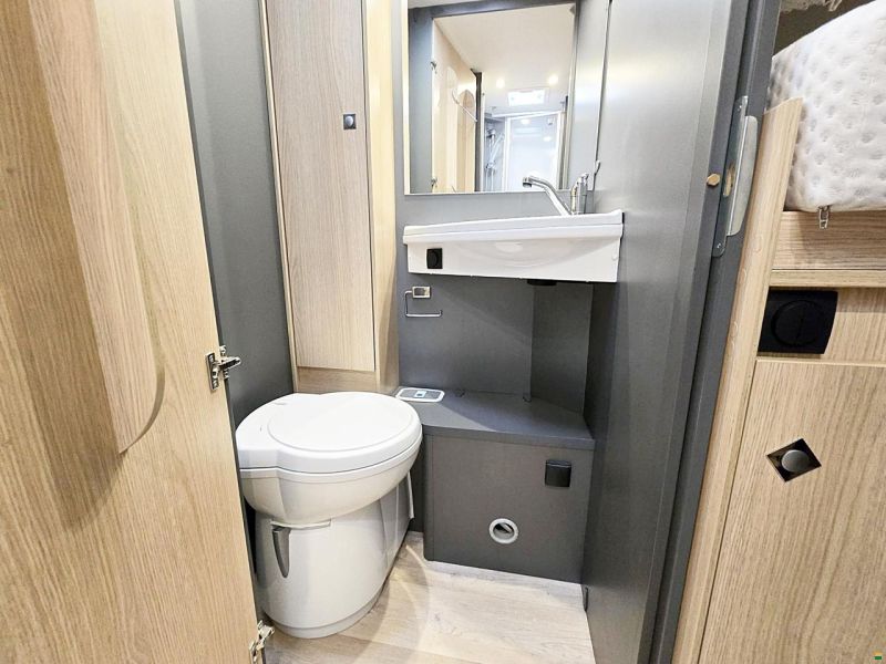 Dethleffs EDITION SILVER LINE T 7056 2.3 MJ 140