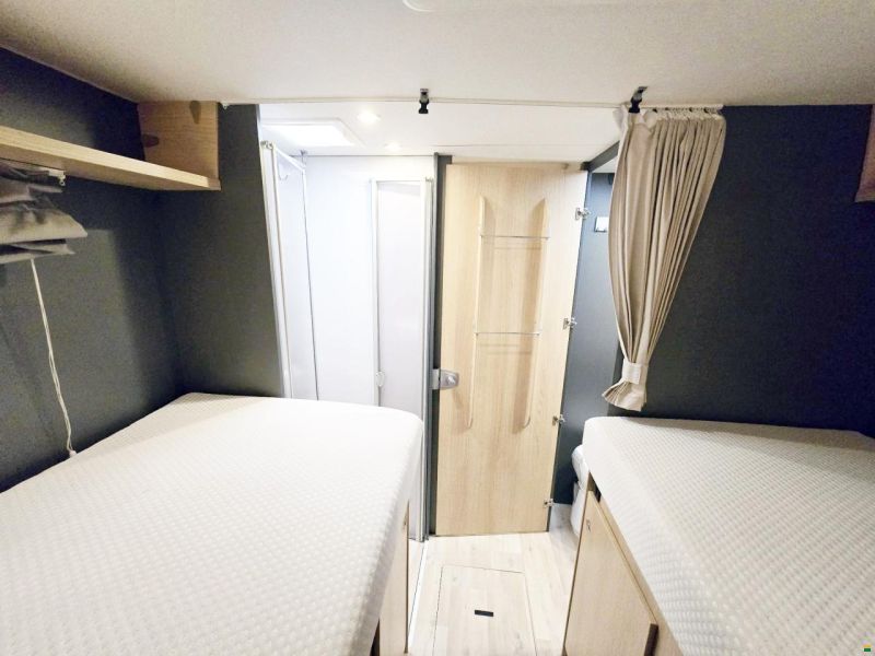 Dethleffs EDITION SILVER LINE T 7056 2.3 MJ 140