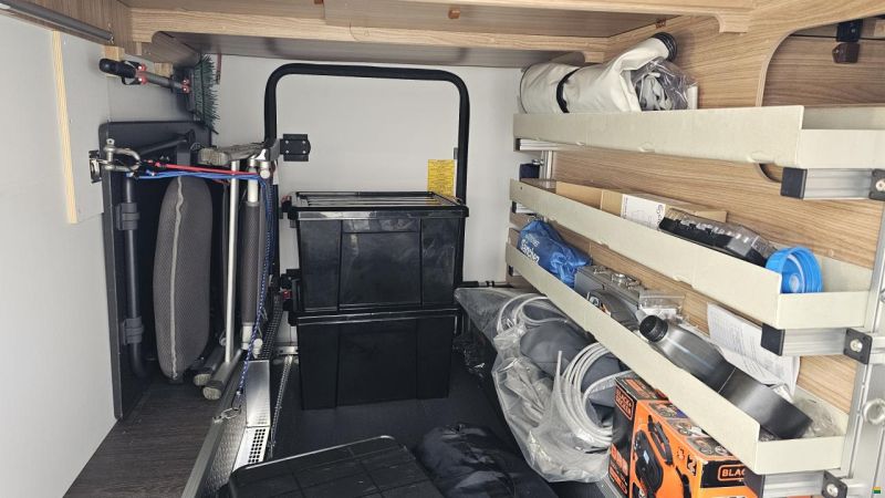Adria Sonic Supreme 810SL
