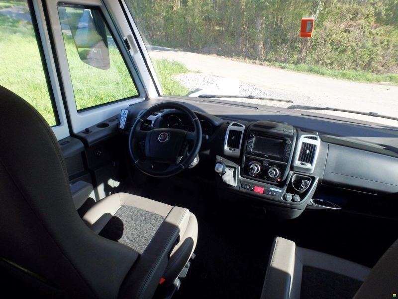 Adria Sonic Supreme 810SL