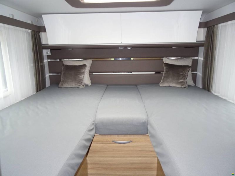 Adria Sonic Supreme 810SL