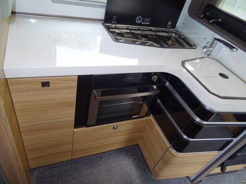 Adria Sonic Supreme 810SL