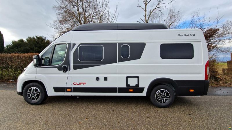 Sunlight Cliff X 640