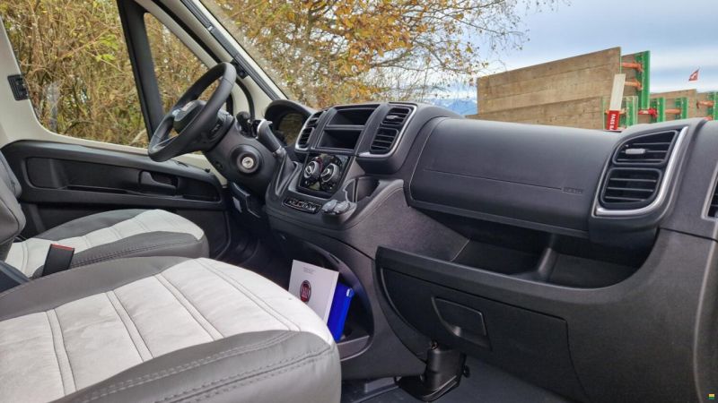 Sunlight Adventure T 67S