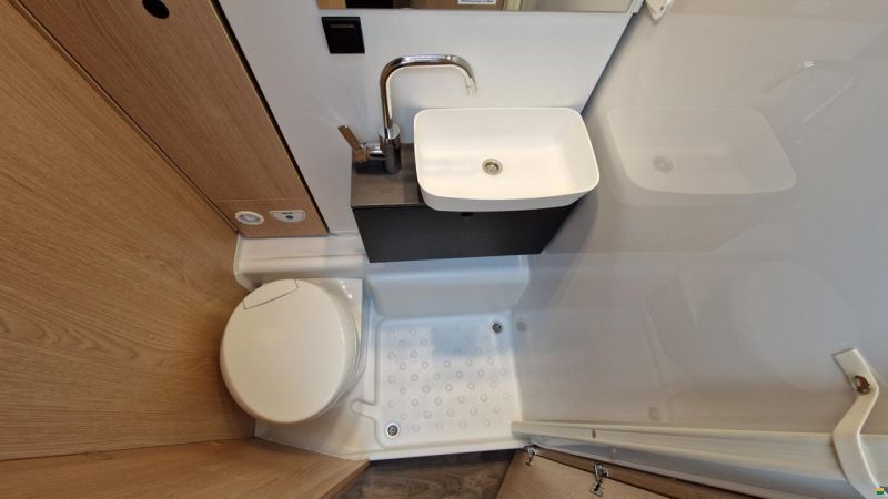 Sunlight Adventure T 67S