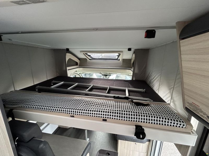 Adria Sun Living S70 SL