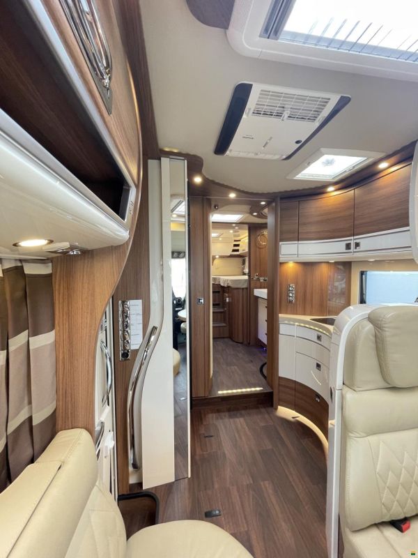 Carthago chic e-line I / XL - Mercedes I 61 XL LE - DA