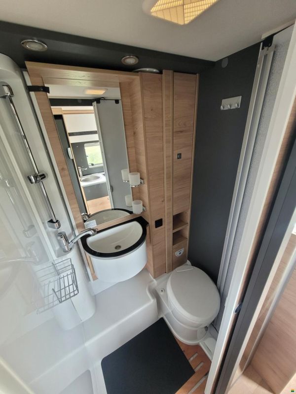 Dethleffs Globebus Camp Active T 4