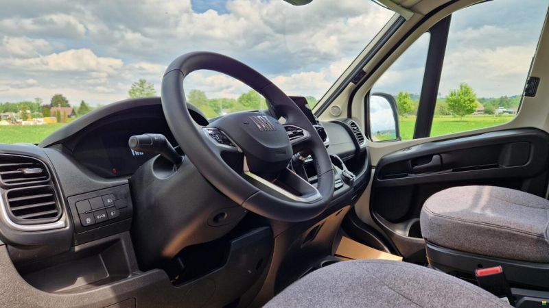 Sunlight Cliff X 640