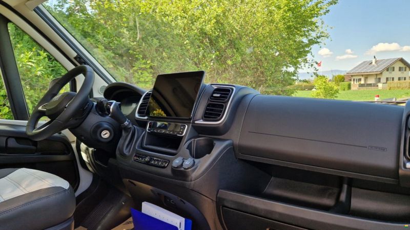 Sunlight Cliff X 640