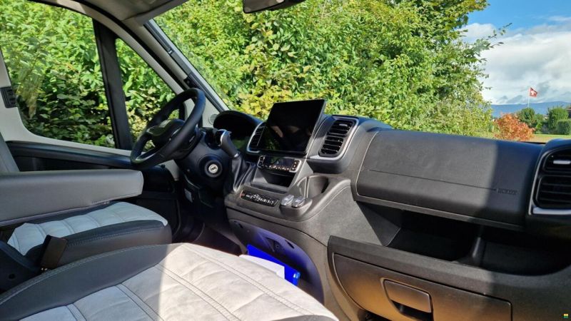 Sunlight Adventure T 67S