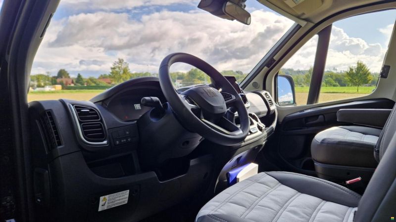 Sunlight Adventure T 67S