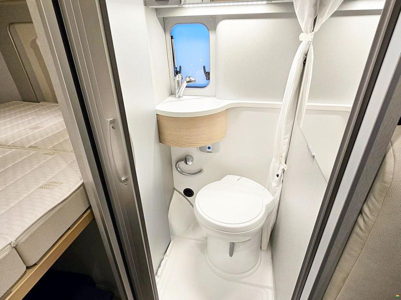 Hymer FREE 540 2.2 MJ3 140