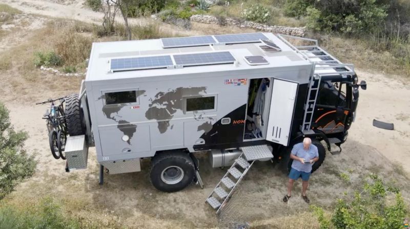 Iveco mit Wohnkabine von Langer&Bock