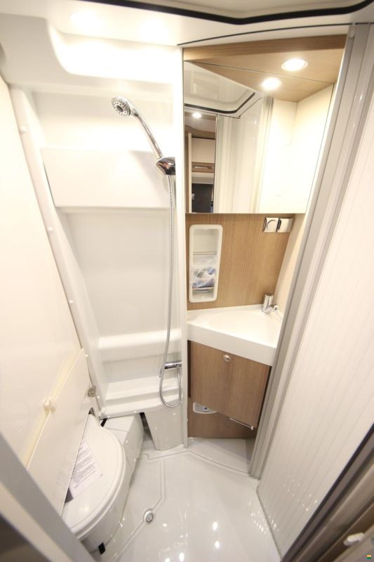 Malibu Van comfort GT skyview 640 LE