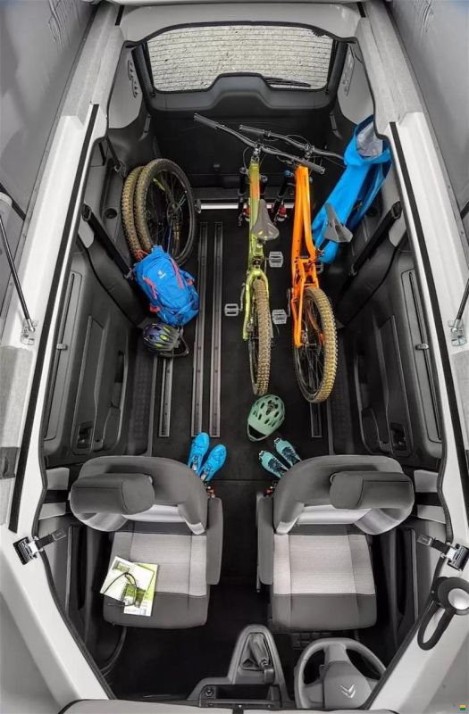 Pössl Vanster Citroen 145 PS