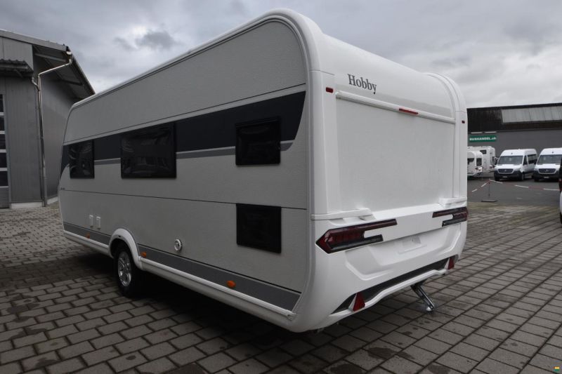 Hobby 560 KMFe De Luxe