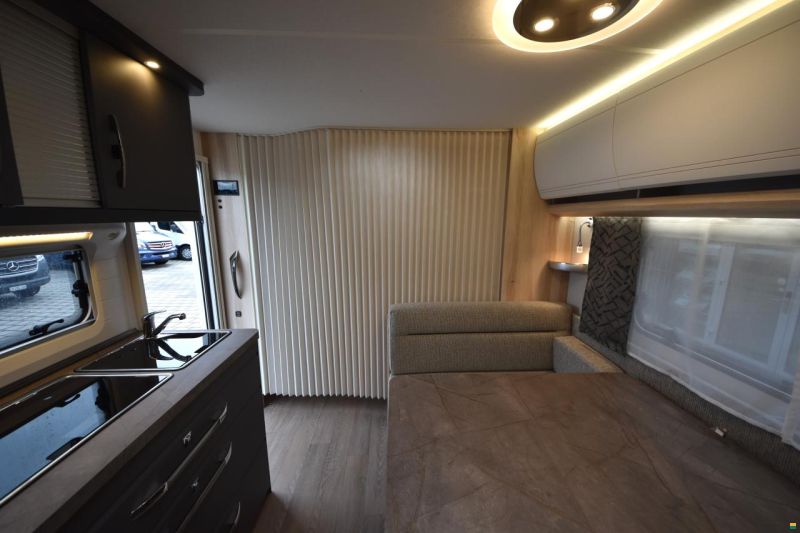 Hobby 560 KMFe De Luxe