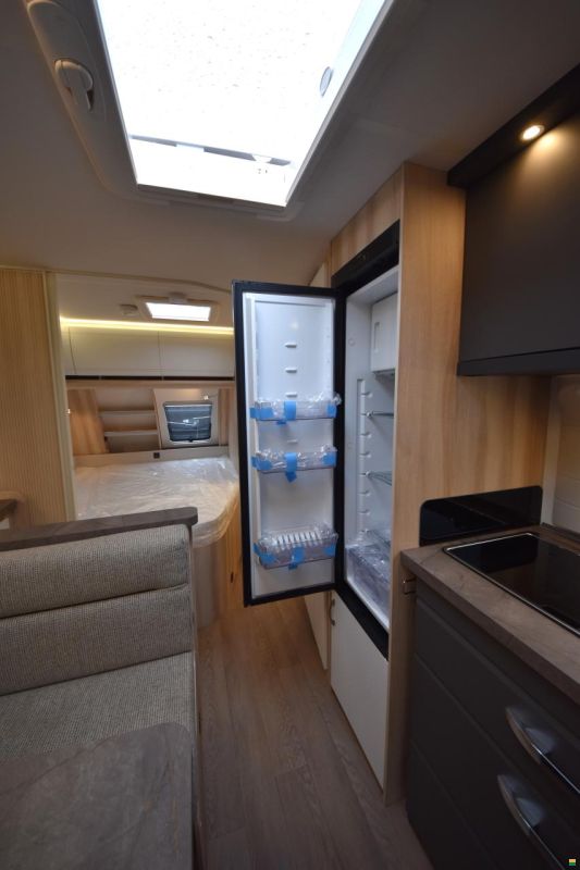 Hobby 560 KMFe De Luxe