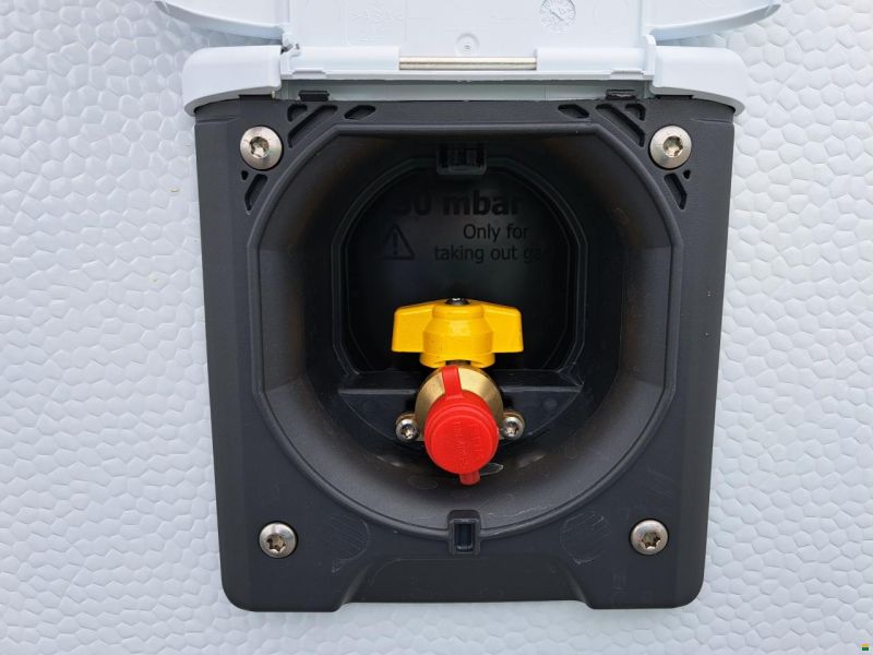 Bürstner Premio 455 TS Black Forest