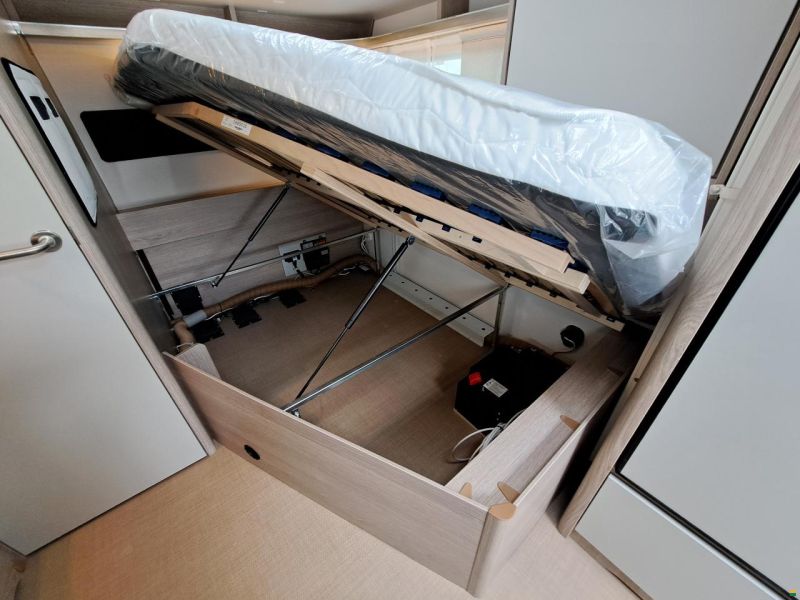 Bürstner Premio 455 TS Black Forest