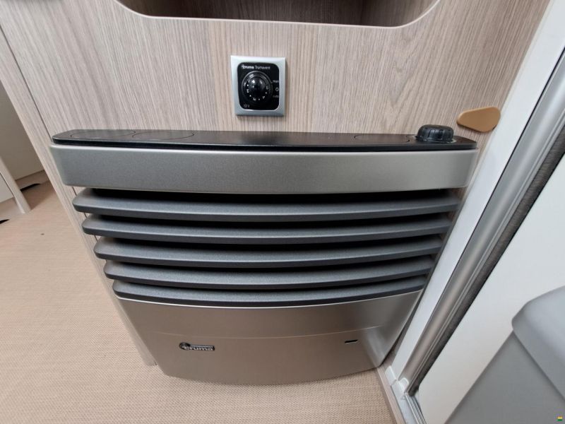 Bürstner Premio 455 TS Black Forest