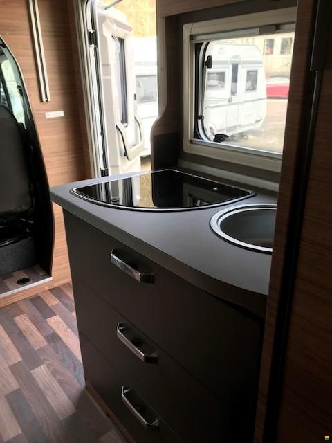 Weinsberg CaraCompact Suite MB 640 MEG