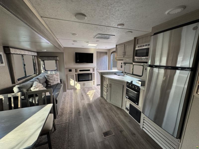 Coachmen Catalina Legacy 243RBS