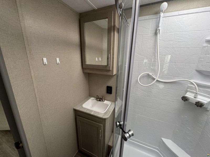 Coachmen Catalina Legacy 243RBS