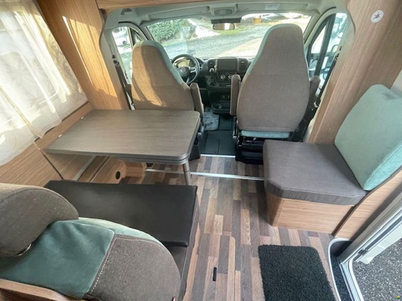 Weinsberg CaraHome 650 MEG MiWa 182