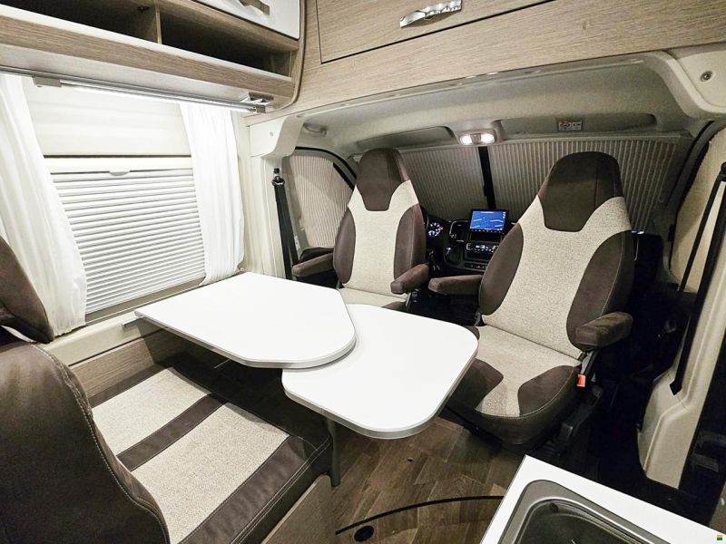 Pössl ROAD CRUISER REVOLUTION AUTOMAT 2.2 H3