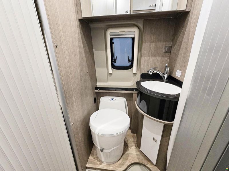 Pössl ROAD CRUISER REVOLUTION AUTOMAT 2.2 H3