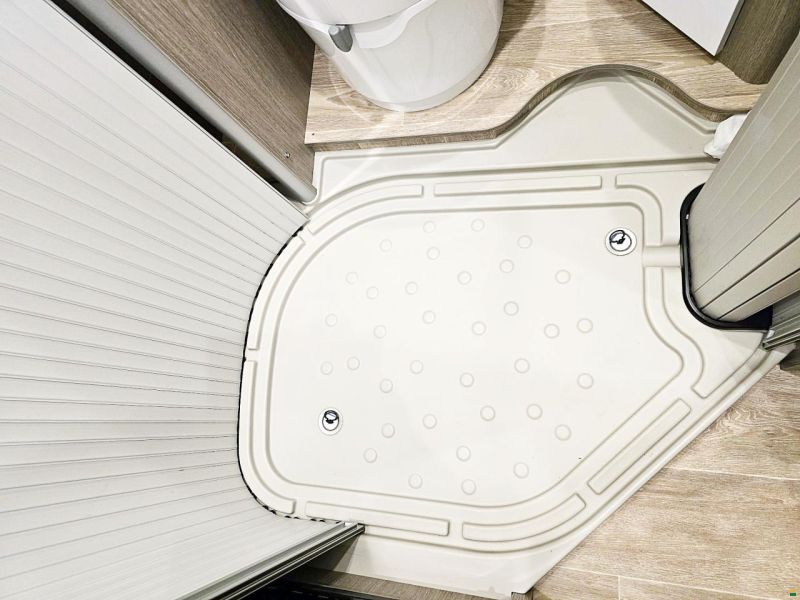 Pössl ROAD CRUISER REVOLUTION AUTOMAT 2.2 H3