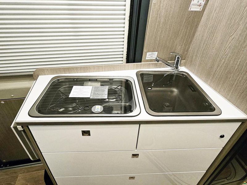 Pössl ROAD CRUISER REVOLUTION AUTOMAT 2.2 H3