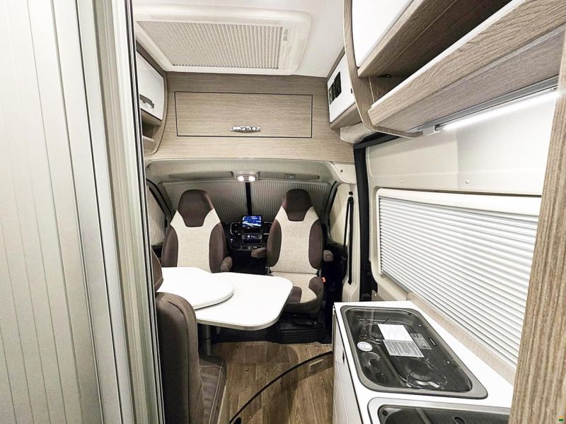 Pössl ROAD CRUISER REVOLUTION AUTOMAT 2.2 H3