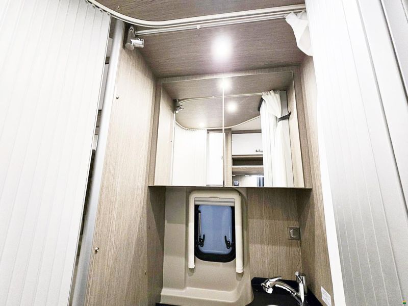 Pössl ROAD CRUISER REVOLUTION AUTOMAT 2.2 H3