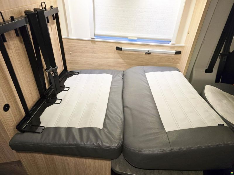 Sunlight V69 2.2 HDI