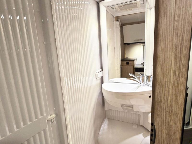 Sunlight V69 2.2 HDI