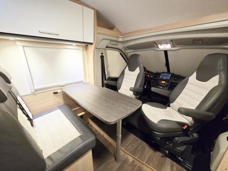 Sunlight V69 2.2 HDI