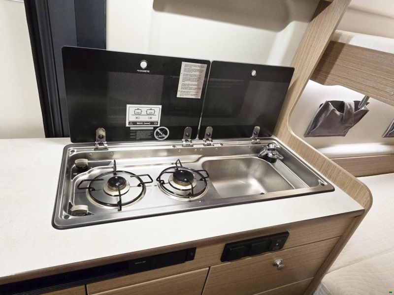 Carado CV 601 EDITION 5 2.3 9-GANG AUTOMAT