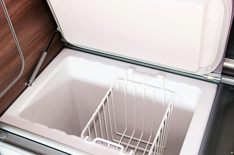 Volkswagen VW T5 CALIFORNIA 2,0 TDI DSG COMFORTLINE